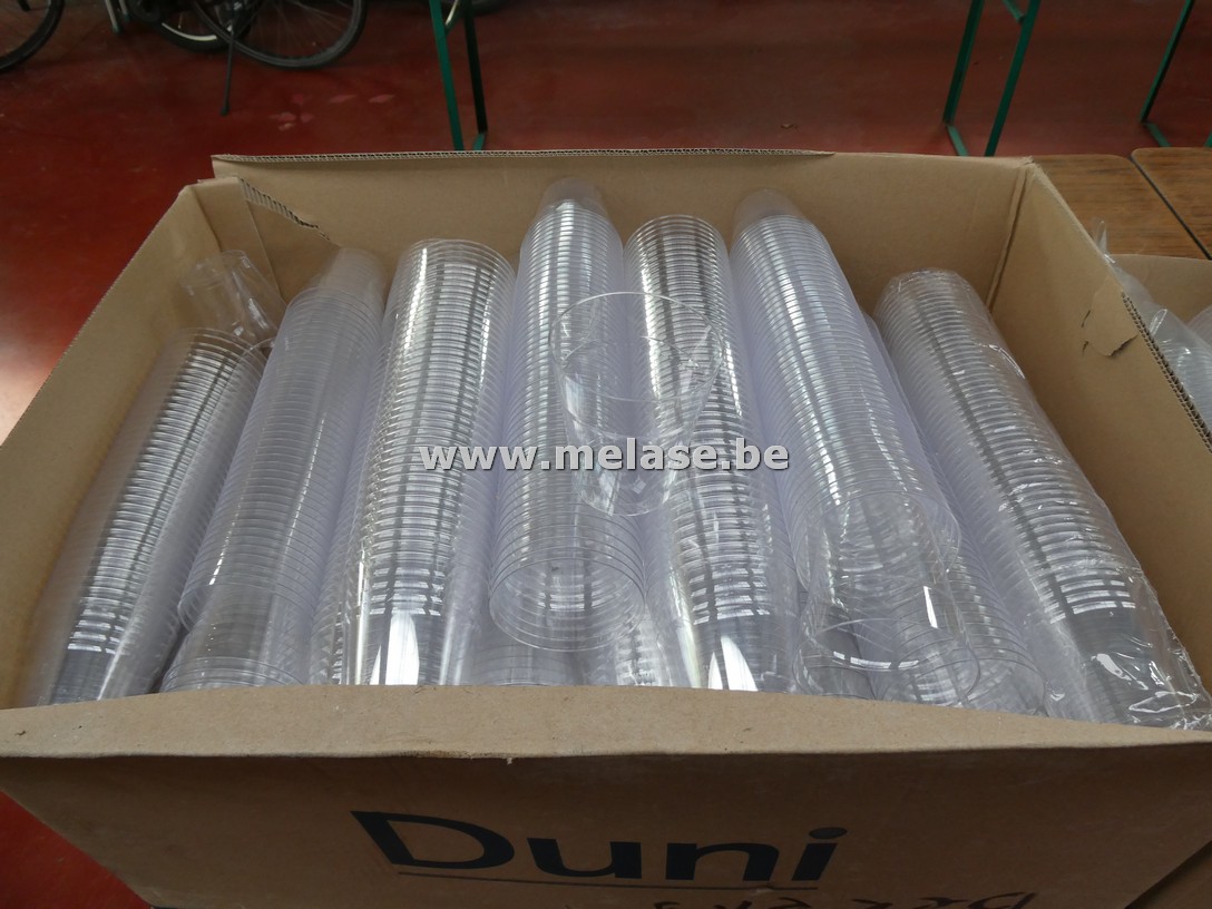 Plastiek/wegwerp bekers "Duni"