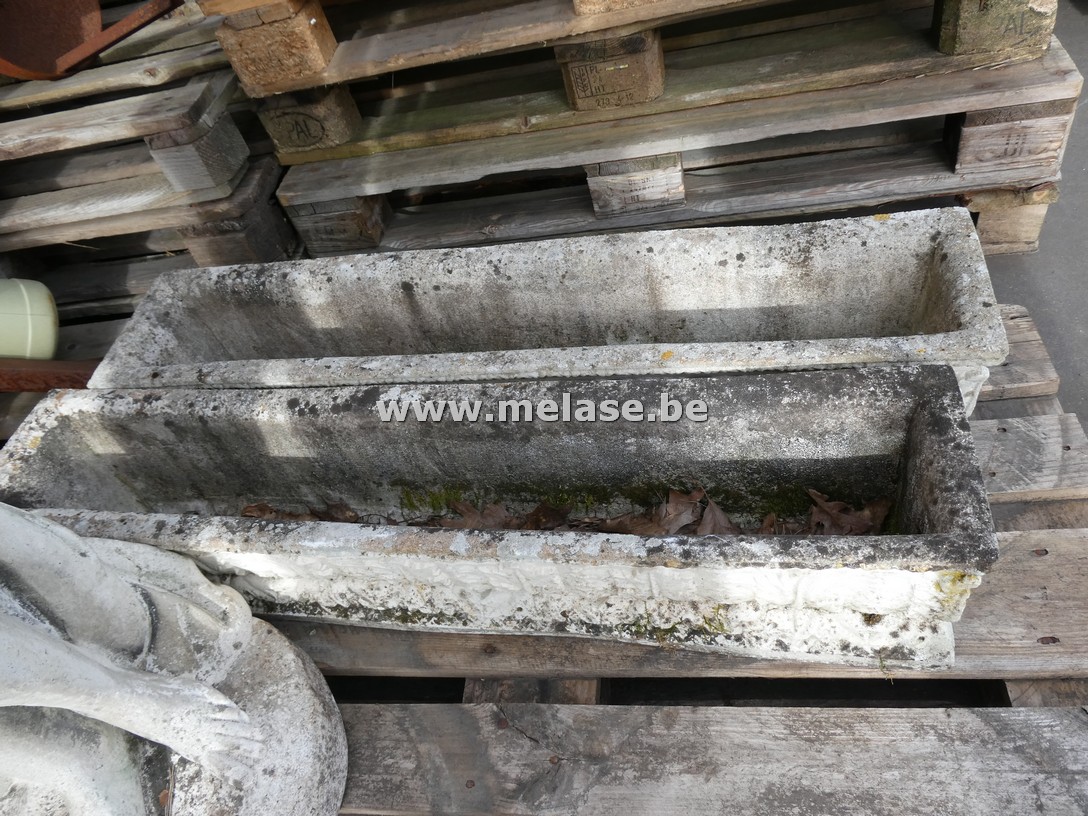 Betonnen bloembakken