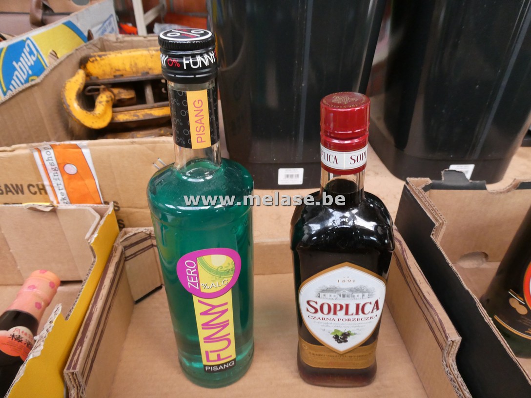 Pisang Funny 0% + fles rode wodka "Soplica"