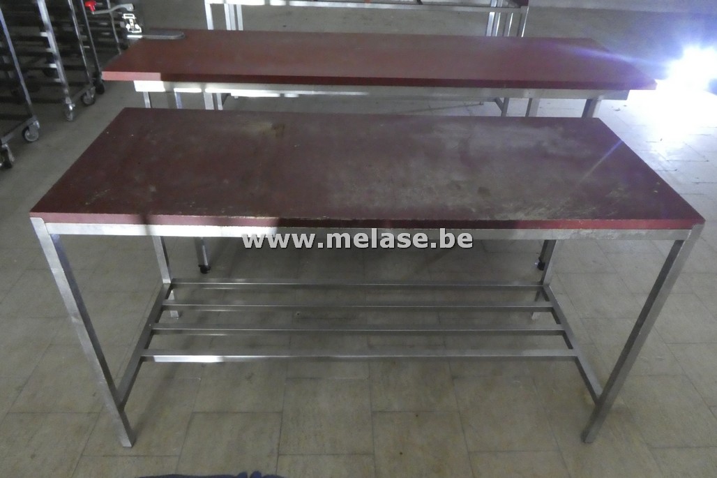 Inox werktafel  met rood blad