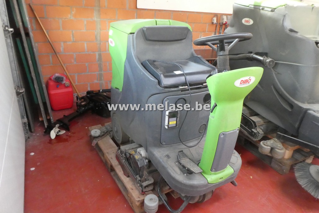 Professionele poets/schrobmachine "DIBO"